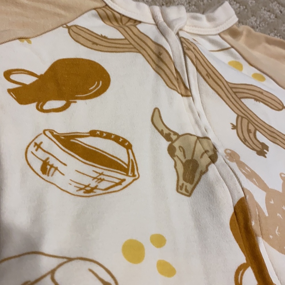 goumi western print footed pajama 0-3 mo - Picture 4 of 4